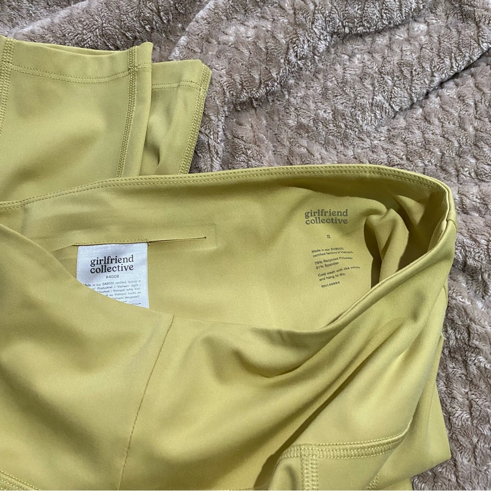 Girlfriend Collective Compression Leggings - Picture 2 of 3